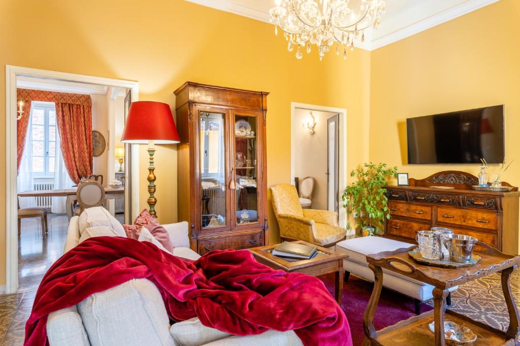Villa De' Maestri - Historic Centre - Prestigious Attic with a Brand New Elevator! – Lucca